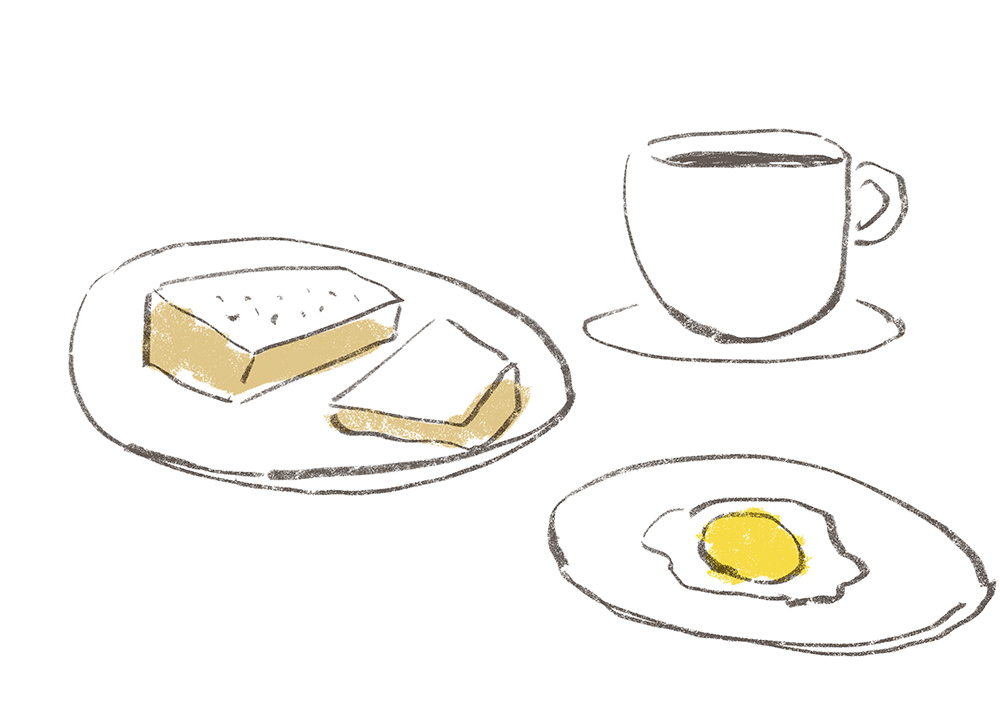 モーニング。トースト、卵、コーヒー